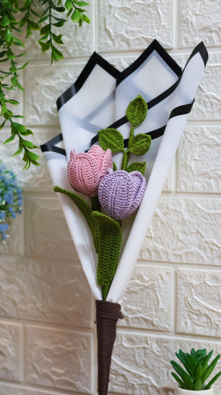 Crochet Tulip Leaf Bouquet