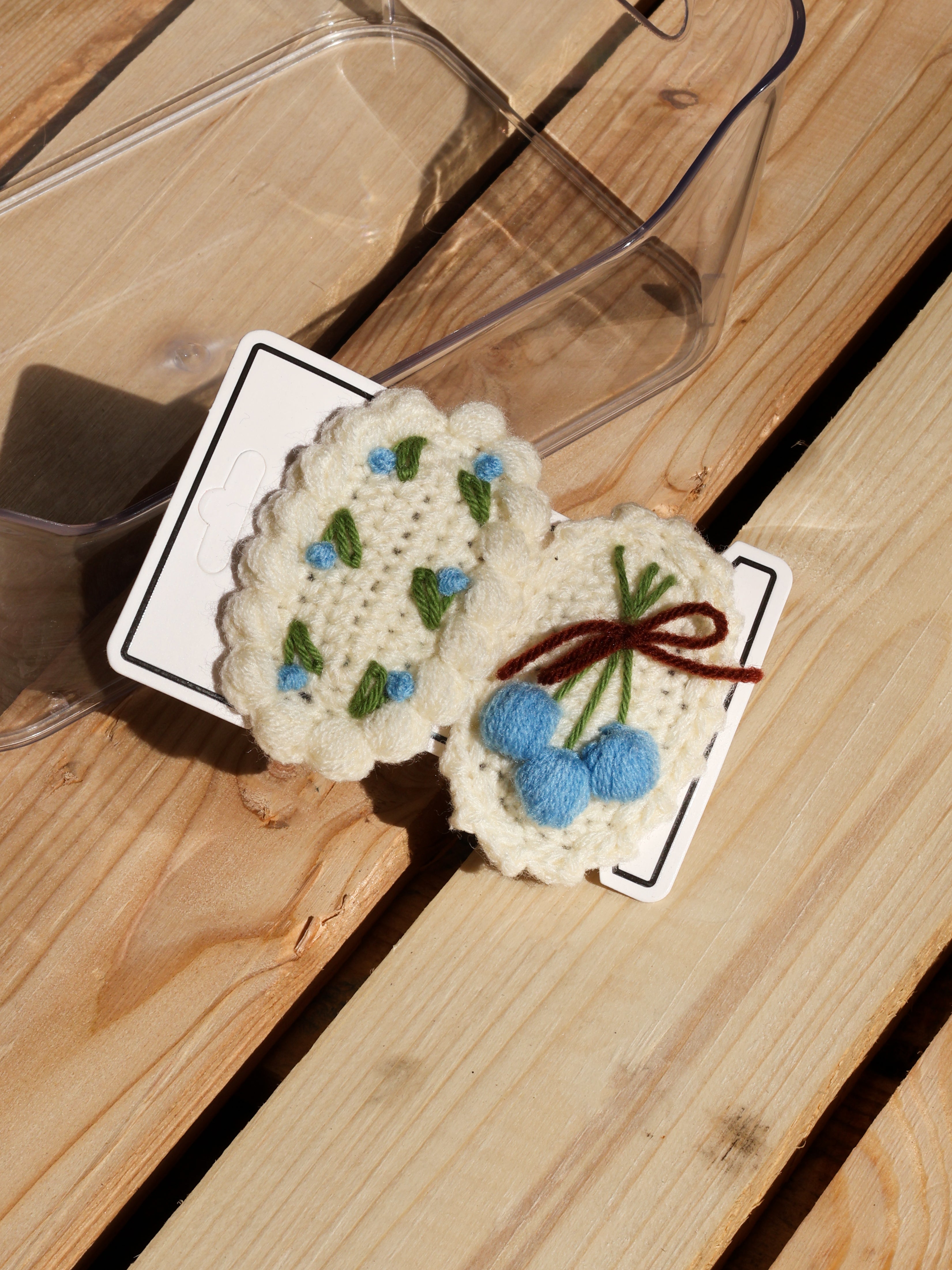Crochet Floral Hair Clips Blue